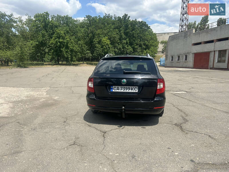 Универсал Skoda Superb 2012 в Южноукраинске