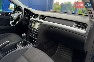 Универсал Skoda Superb 2015 в 