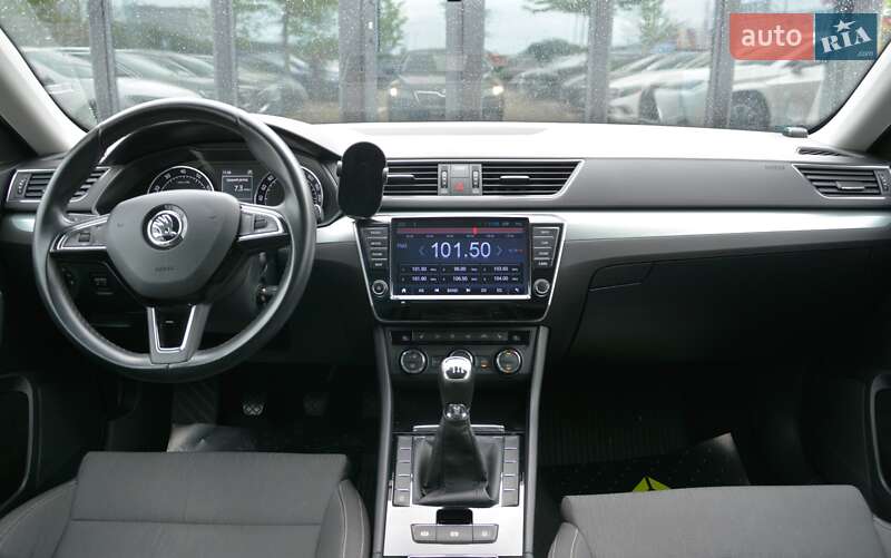 Ліфтбек Skoda Superb 2015 в Києві