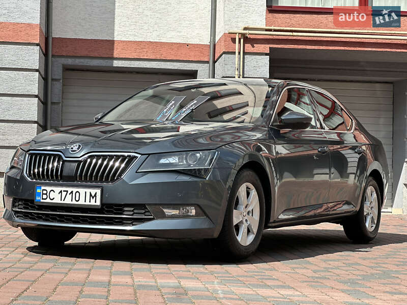 Ліфтбек Skoda Superb 2015 в Івано-Франківську