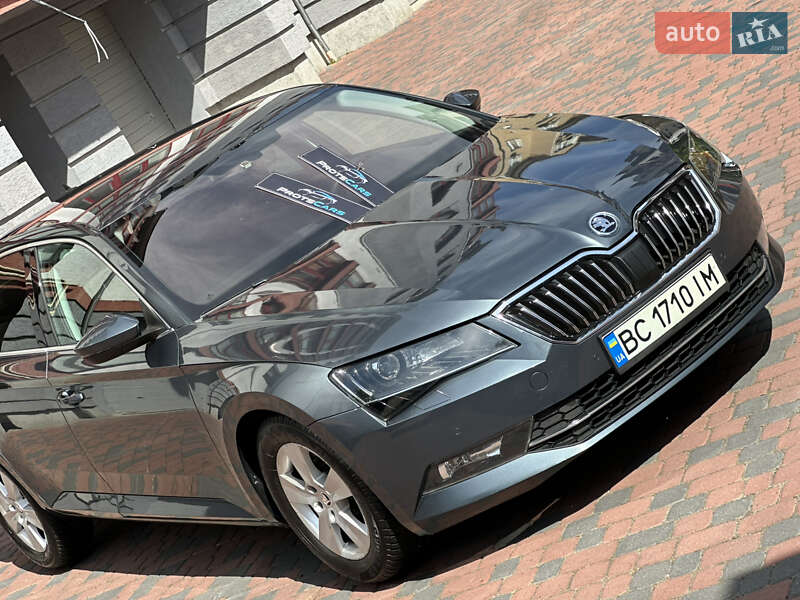 Ліфтбек Skoda Superb 2015 в Івано-Франківську
