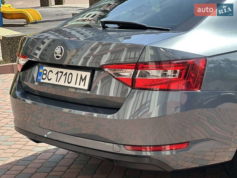 Ліфтбек Skoda Superb 2015 в Івано-Франківську