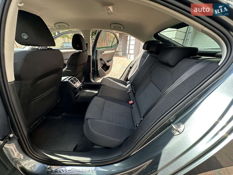 Ліфтбек Skoda Superb 2015 в Івано-Франківську