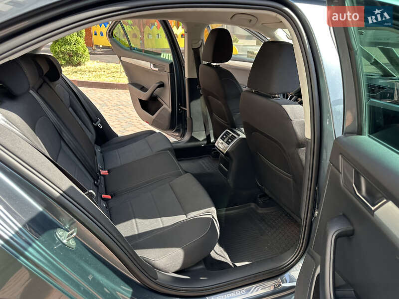 Ліфтбек Skoda Superb 2015 в Івано-Франківську