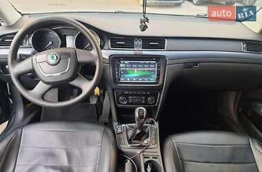 Лифтбек Skoda Superb 2009 в 