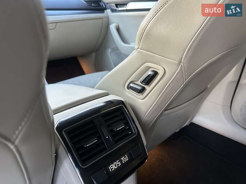 Лифтбек Skoda Superb 2016 в Киеве