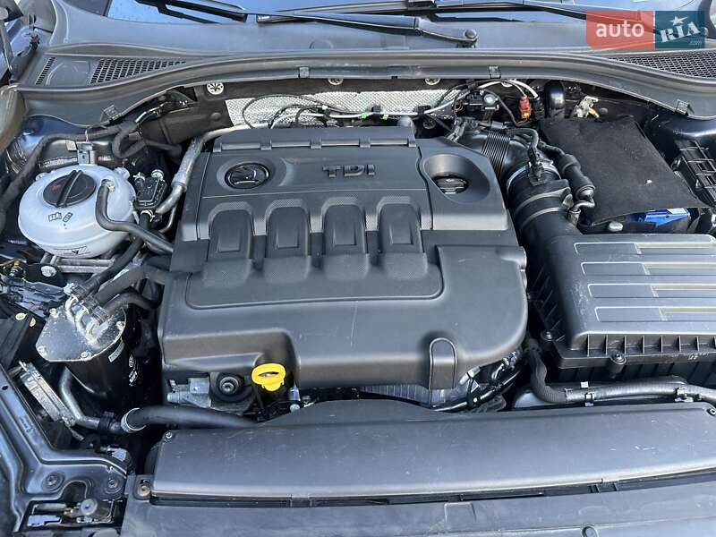 Лифтбек Skoda Superb 2016 в Киеве