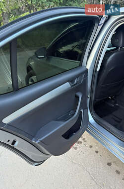 Лифтбек Skoda Superb 2015 в 