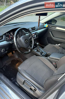 Лифтбек Skoda Superb 2015 в 