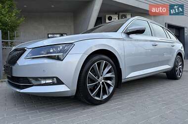 Универсал Skoda Superb 2020 в Киеве