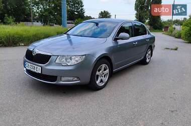 Лифтбек Skoda Superb 2012 в 
