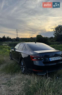 Лифтбек Skoda Superb 2020 в 