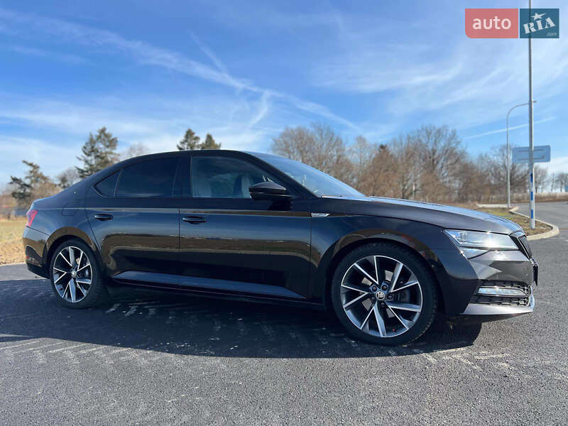 Ліфтбек Skoda Superb 2020 в Ужгороді