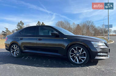 Лифтбек Skoda Superb 2020 в 
