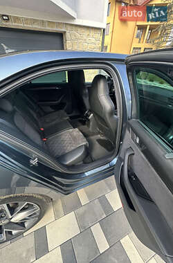 Лифтбек Skoda Superb 2020 в 