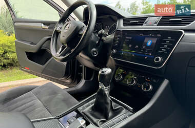 Лифтбек Skoda Superb 2017 в 