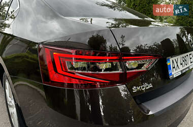 Лифтбек Skoda Superb 2017 в 