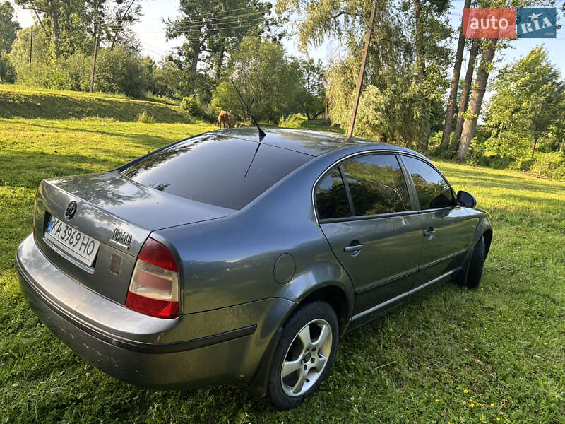 Лифтбек Skoda Superb 2008 в Корце