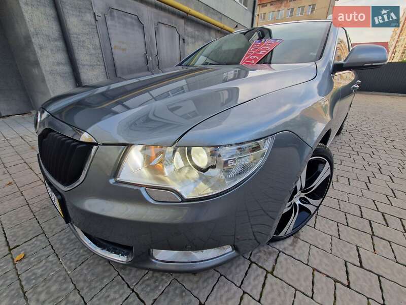 Универсал Skoda Superb 2010 в Ивано-Франковске