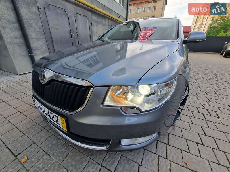 Универсал Skoda Superb 2010 в Ивано-Франковске