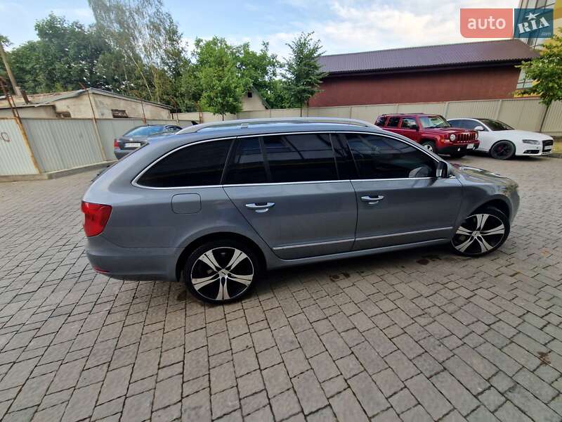 Универсал Skoda Superb 2010 в Ивано-Франковске