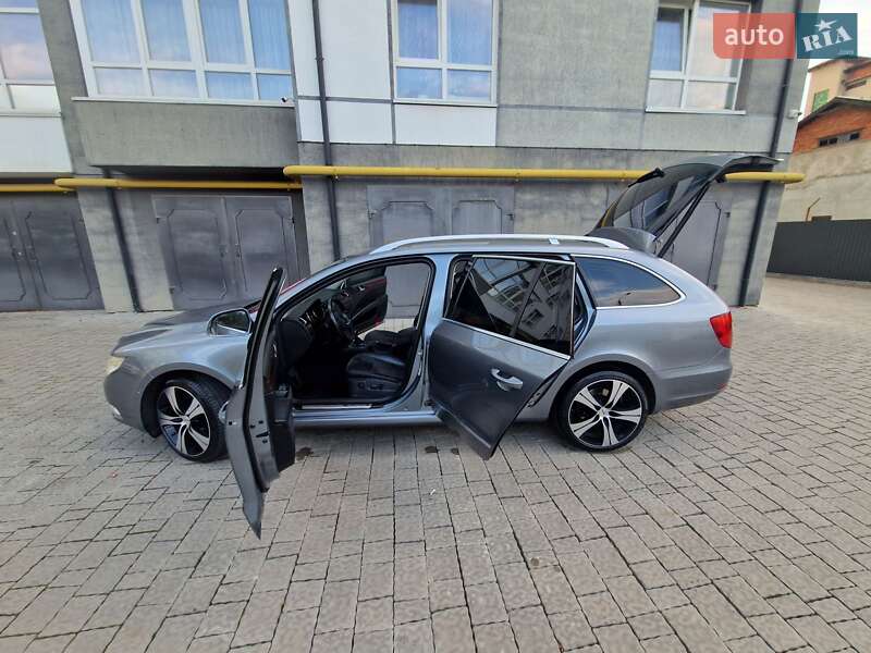 Универсал Skoda Superb 2010 в Ивано-Франковске