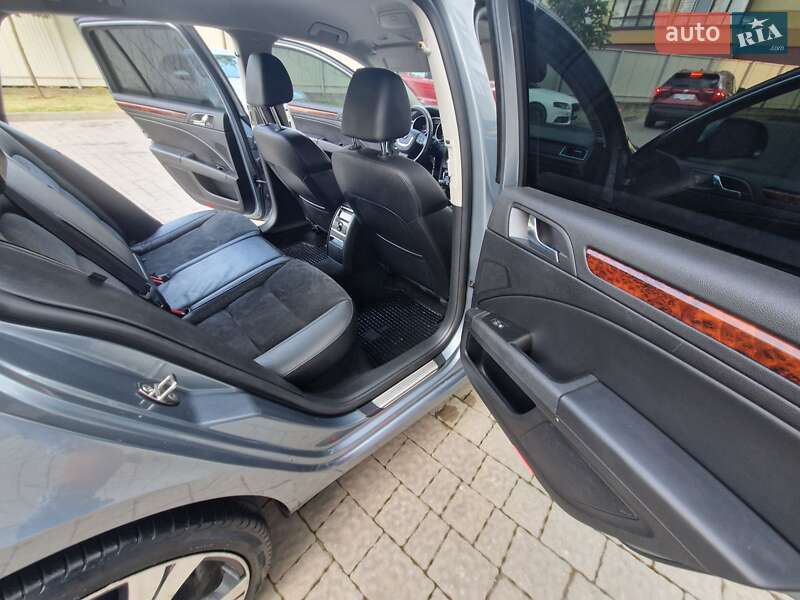 Универсал Skoda Superb 2010 в Ивано-Франковске