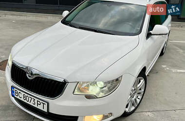 Универсал Skoda Superb 2010 в 