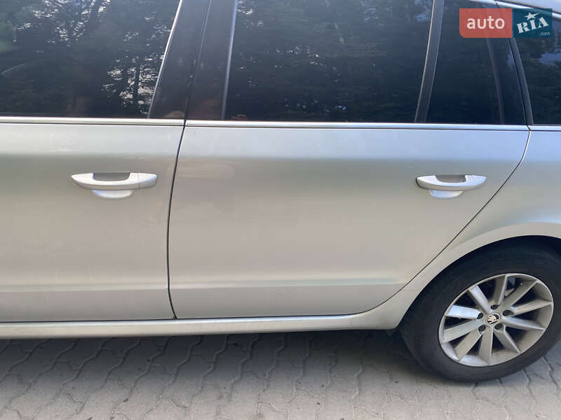 Универсал Skoda Superb 2014 в Львове фото 14 Универсал Skoda Superb 2014 в Львове