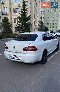 Лифтбек Skoda Superb 2010 в 