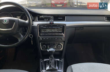 Лифтбек Skoda Superb 2010 в 