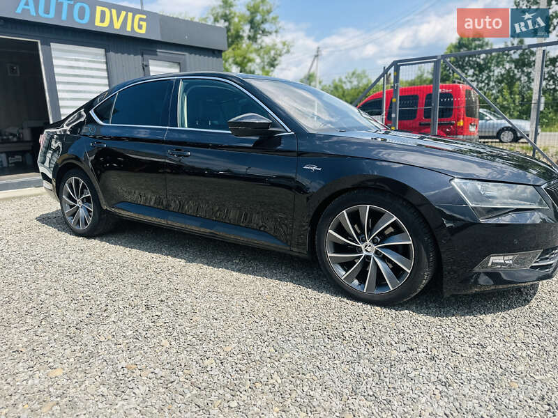 Лифтбек Skoda Superb 2017 в Иршаве