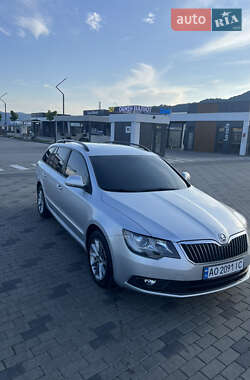 Универсал Skoda Superb 2015 в 