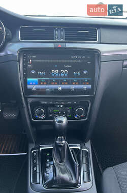 Универсал Skoda Superb 2015 в 
