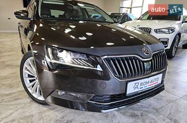 Лифтбек Skoda Superb 2016 в 