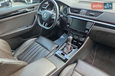 Лифтбек Skoda Superb 2016 в 