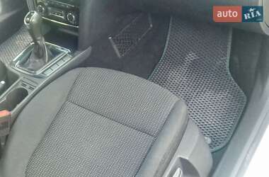 Універсал Skoda Superb 2011 в 