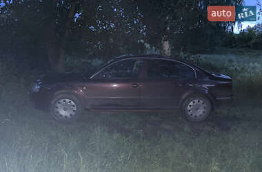 Лифтбек Skoda Superb 2002 в 