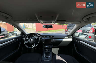 Лифтбек Skoda Superb 2017 в 