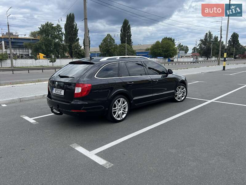 Универсал Skoda Superb 2011 в Киеве