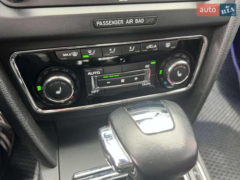Универсал Skoda Superb 2011 в Киеве