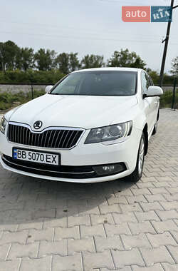 Лифтбек Skoda Superb 2014 в Виноградове