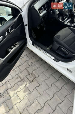 Лифтбек Skoda Superb 2014 в 