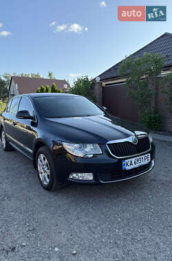Ліфтбек Skoda Superb 2011 в Києві