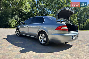 Лифтбек Skoda Superb 2012 в 