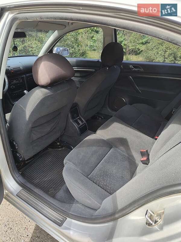 Лифтбек Skoda Superb 2002 в Полтаве