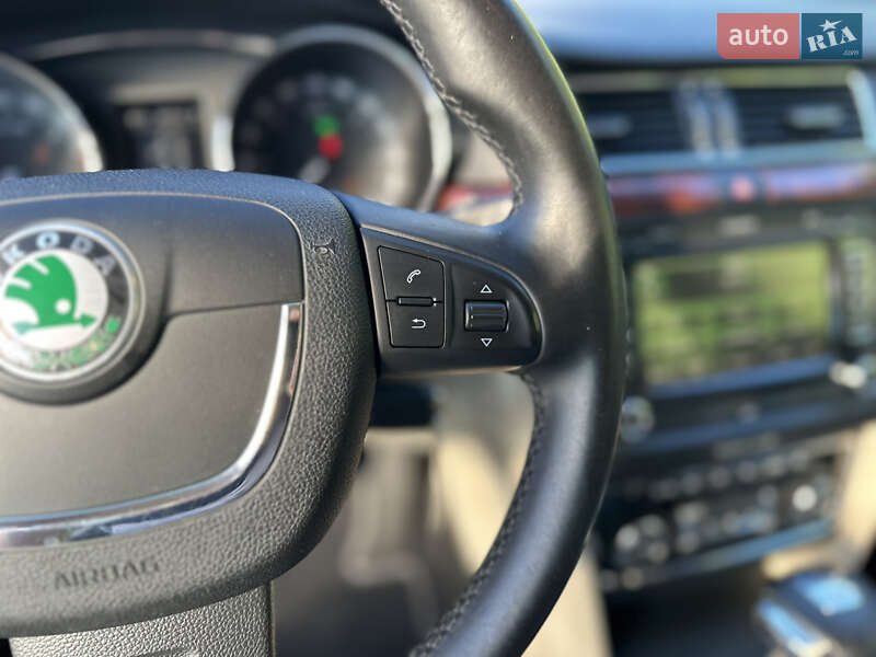 Универсал Skoda Superb 2012 в Ровно