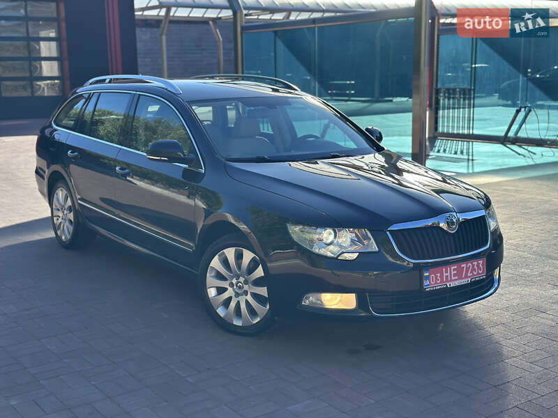Универсал Skoda Superb 2012 в Ровно