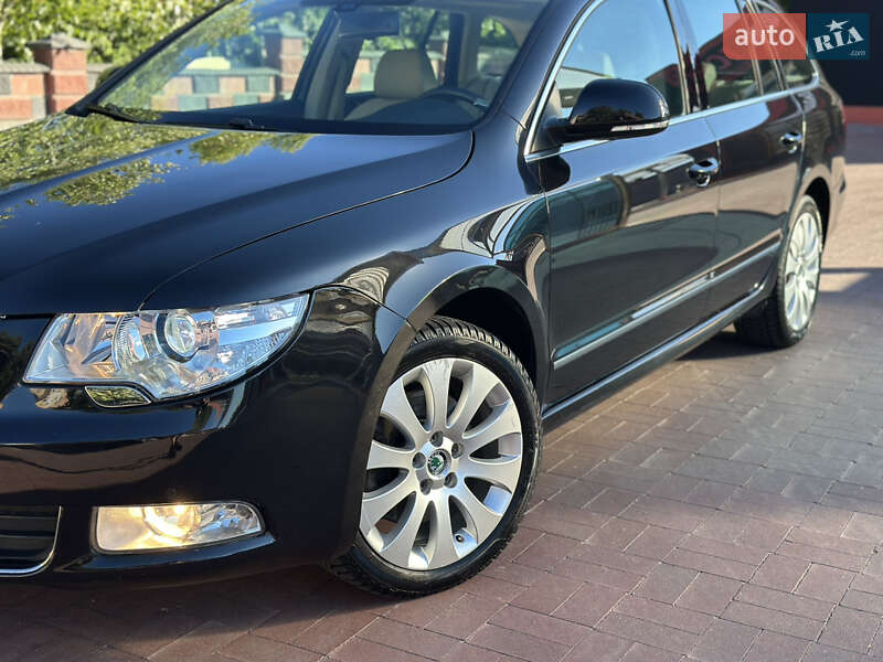 Универсал Skoda Superb 2012 в Ровно