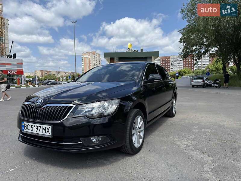 Ліфтбек Skoda Superb 2015 в Львові